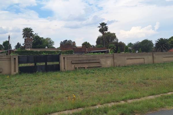 1291sqm Land For Sale in Bonanne - Walled &amp; Ready to Build!

Prime 1291sqm land for sale in Bonanne, conveniently located close to ...