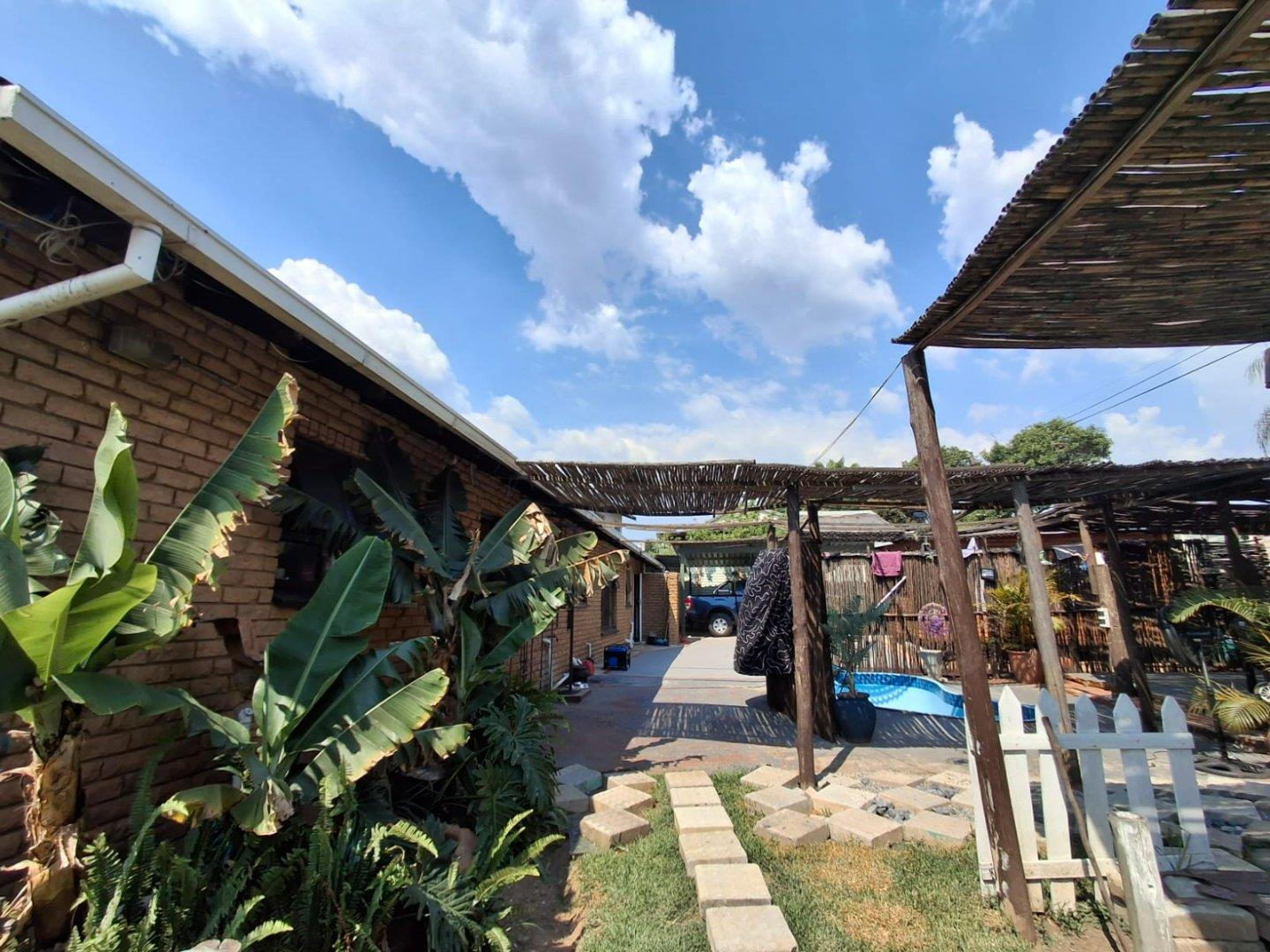 4 Bedroom House for Sale in The Reeds