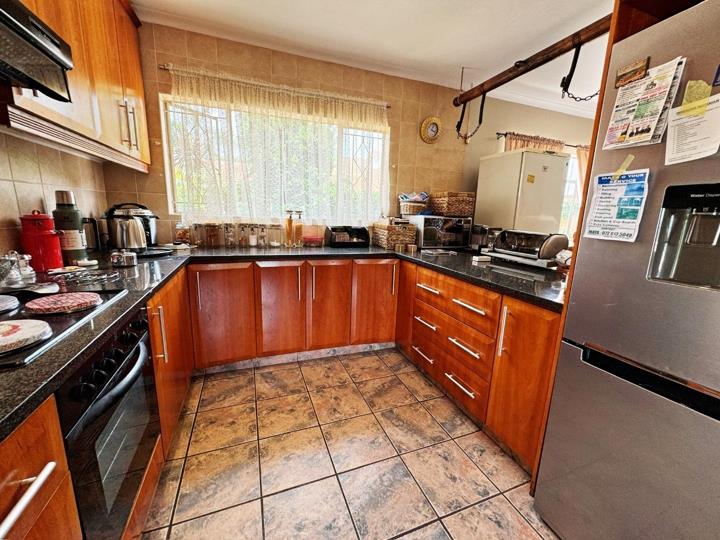 Listing number: P24-117727669, Image number: 2