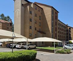 Apartment / Flat for sale in Die Hoewes