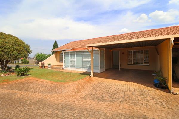 Tranquil 3-Bedroom Living in a Secure Over-50s Village

Nestled within a secure ...
