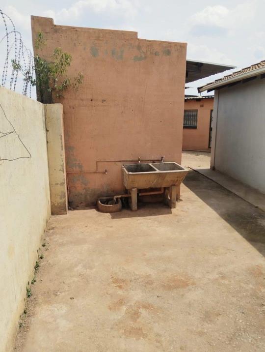 Listing number: P24-117728653, Image number: 2