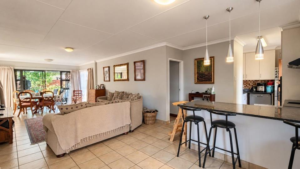 Listing number: P24-117728670, Image number: 2