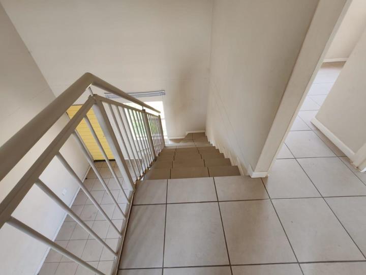 Listing number: P24-117729382, Image number: 2
