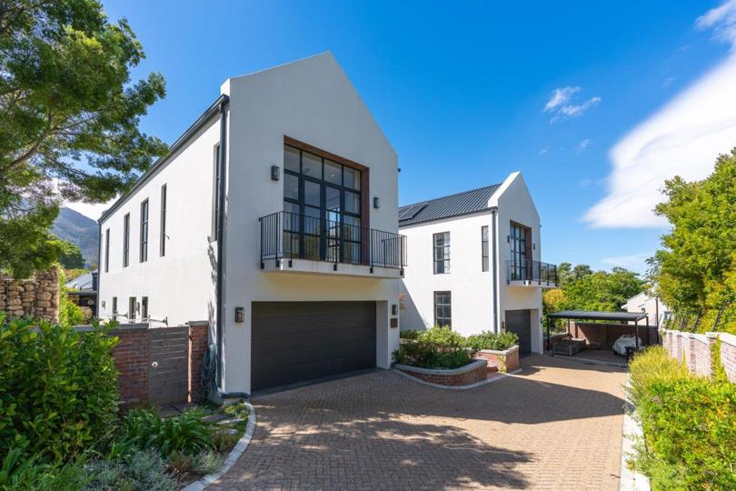 Listing number: P24-117730238, Image number: 2