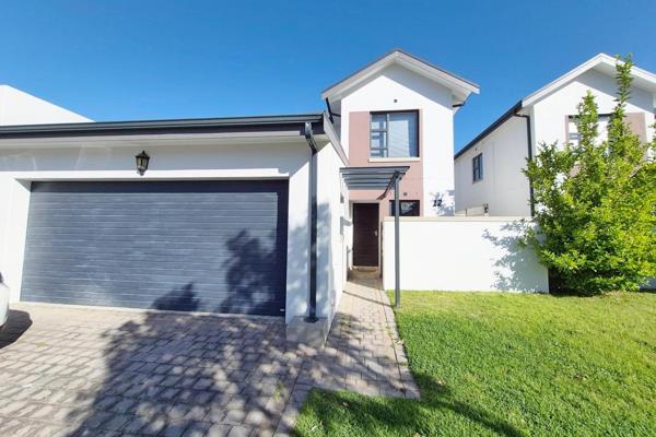 Situated in a secure complex in the sought-after Buh-Rein Estate, this attractive, modern duplex offers comfortable living with a ...