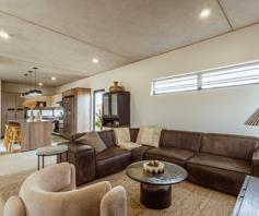 House for sale in Blue Hills