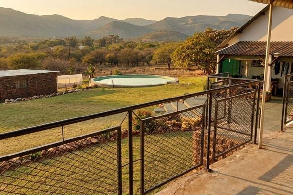 This exceptional 7.15-hectare (71,500m2) smallholding combines rustic African charm with modern, off-grid self-sufficiency. Perfect for ...