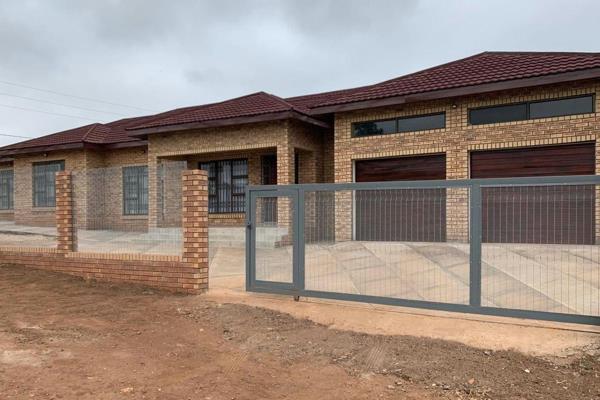 BRAND NEW

Avoid the headache of construction by purchasing this house if you are looking for a stunning modern house in-around the ...
