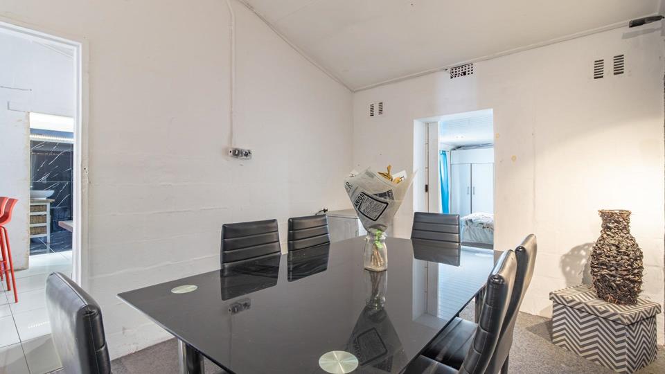 Listing number: P24-117732773, Image number: 3