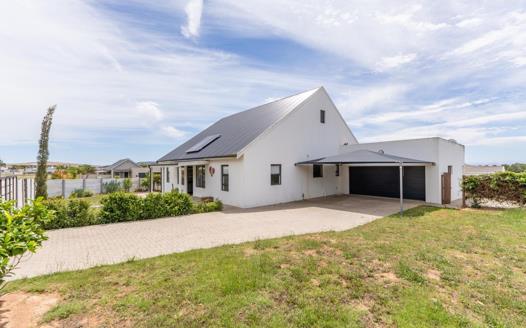 4 Bedroom House for sale in Darling