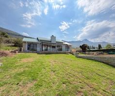 House for sale in Clarens Golf & Trout Estate