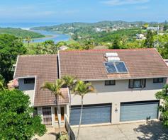 House for sale in Beacon Bay