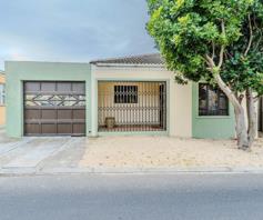 House for sale in Sunset Glen