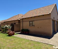 Townhouse for sale in Helicon Heights