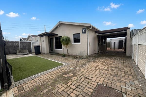 A PLACE TO CALL HOME

2-BEDROOM HOUSE TO RENT | BONNIE BRAE, KRAAIFONTEIN

Looking for a comfortable home in a great location without ...
