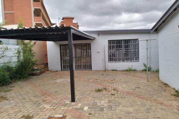 Available 1 January 2027.

This flat consists of the following:
2 Bedrooms
1 Bathroom with a shower, toilet and basin
Spacious ...