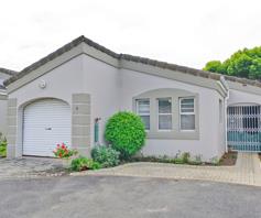 Townhouse for sale in Nahoon