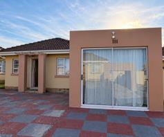 Townhouse for sale in Saxilby