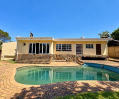 House for sale in Bonza Bay