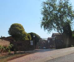 House for sale in Roodekrans