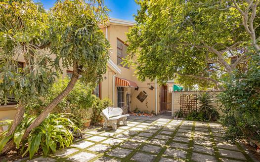 4 Bedroom House for sale in Bothasig