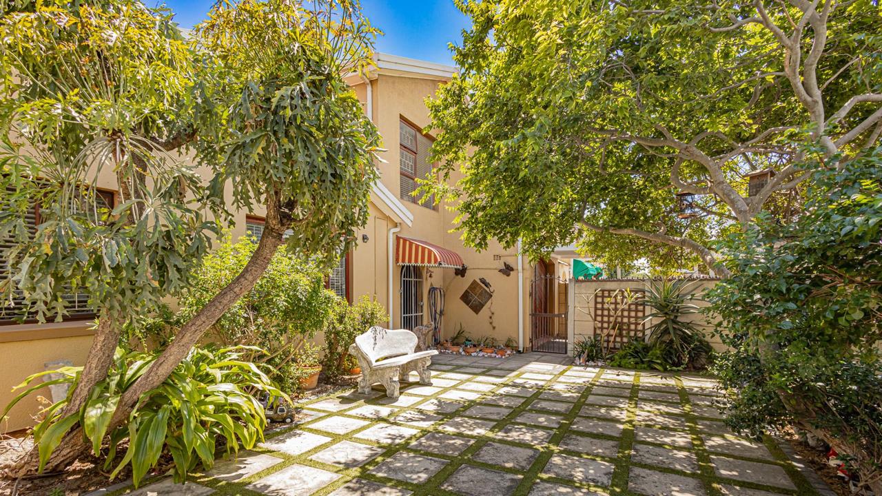 Listing number: P24-117744321, Image number: 1