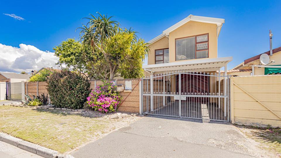 Listing number: P24-117744321, Image number: 2