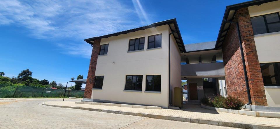 Listing number: P24-117745892, Image number: 2