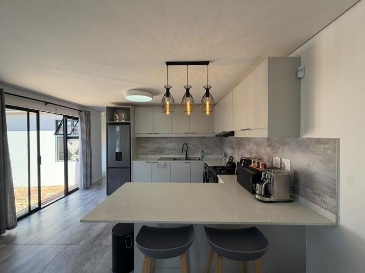 Listing number: P24-117746853, Image number: 3