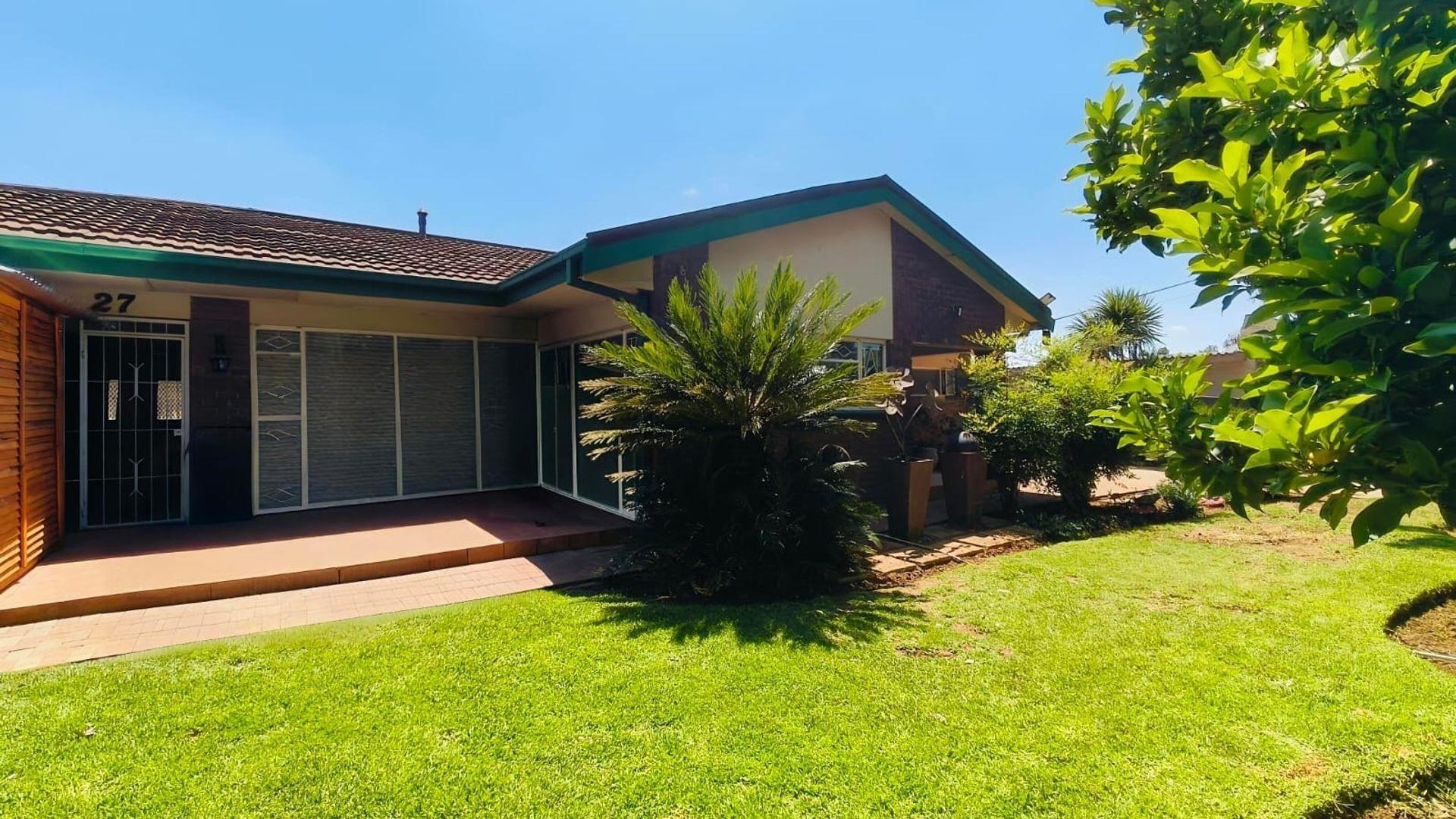 4 Bedroom House for Sale in Miederpark
