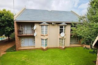 2 Bedroom Apartment / Flat for Sale in Dassie Rand