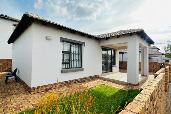 Lovely 2 bedroom townhouse available for rental from 1at November 2026. 

This ...