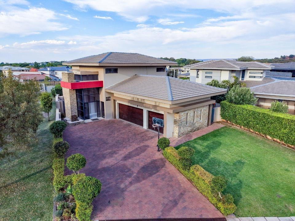 4 Bedroom House to rent in Lombardy Estate - P24-117752198