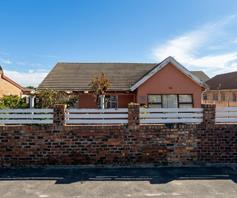 House for sale in Elsies River