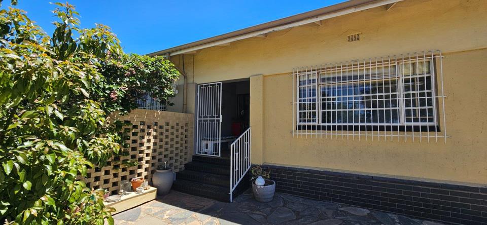 Listing number: P24-117753369, Image number: 2