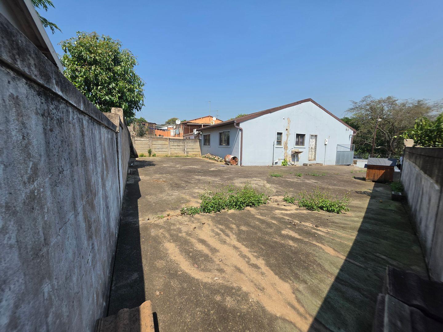 3 Bedroom House for sale in Phoenix Industrial - P24-117753644
