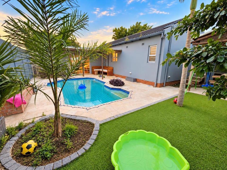 Listing number: P24-117753780, Image number: 1