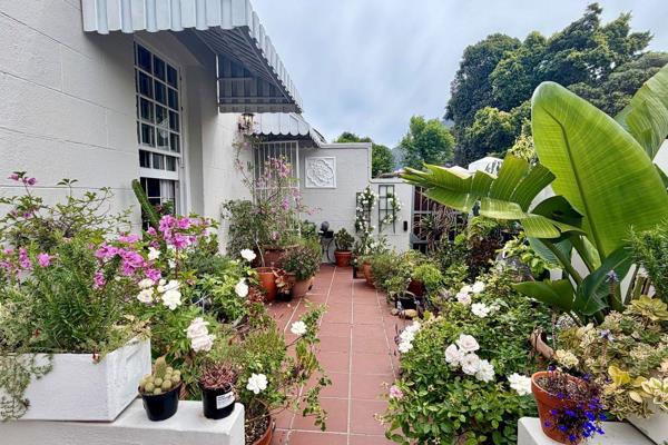 VIEWING TIME SUNDAY (01/11/26) FROM 3PM - 3:30PM 
*PLEASE CONFIRM ATTENDANCE PRIOR TO VIEWING TIME*

Charming Cottage ideal for couples ...