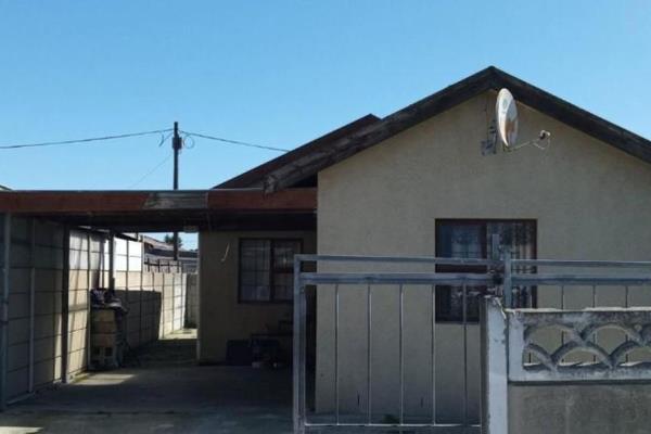 This inviting 2-bedroom home is an excellent opportunity for first-time buyers, small families, or property investors looking to secure ...