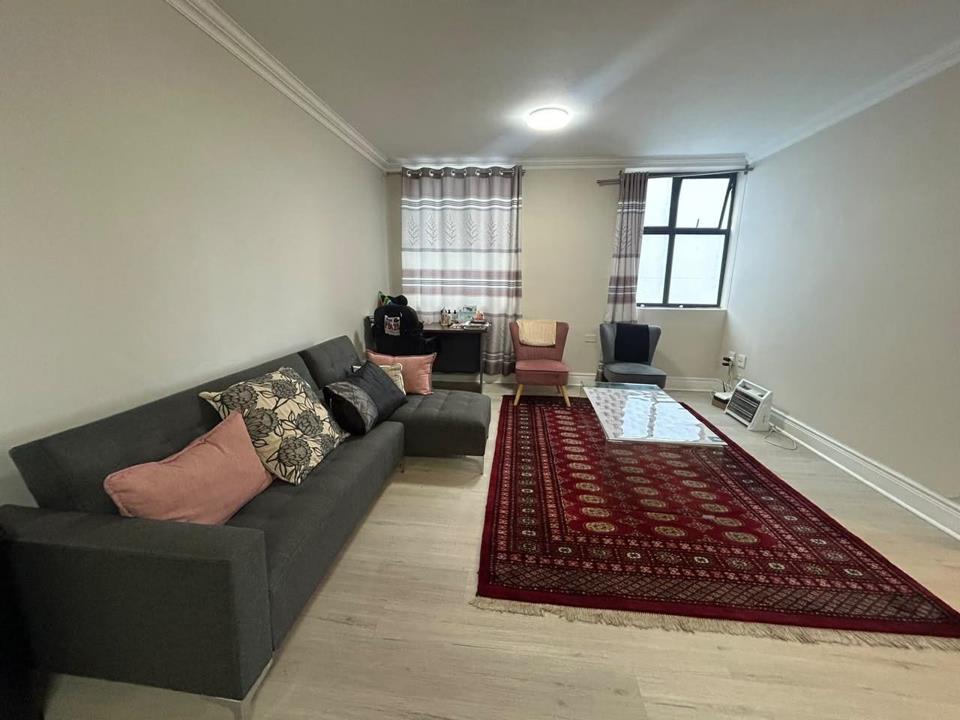 Listing number: P24-117757476, Image number: 1
