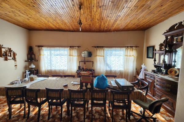Sole mandate
30 mins drive on the Moloto road in Leeuwkloof
Only pre-approved tenants ...
