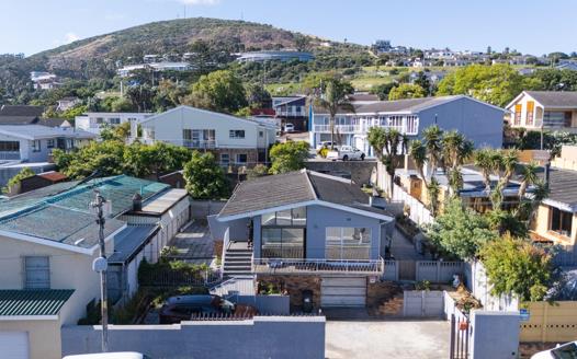 3 Bedroom House for sale in Avondale