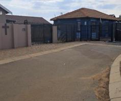 House for sale in Savanna City