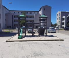 Apartment / Flat for sale in Scottsdene