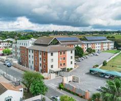 Apartment / Flat for sale in Bellair