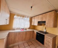 House for sale in Lesedi Park