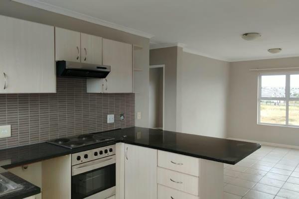 Looking for a comfortable and modern place to call home? This lovely 3-bedroom, 2-bathroom apartment in the sought-after Villa Montana ...