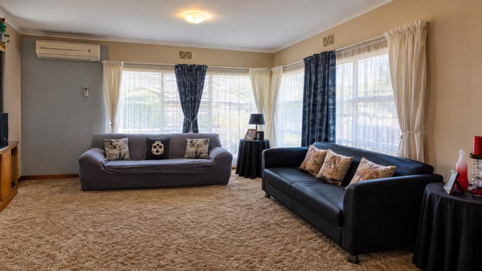 3 Bedroom House to rent in Oakdale - P24-117765695