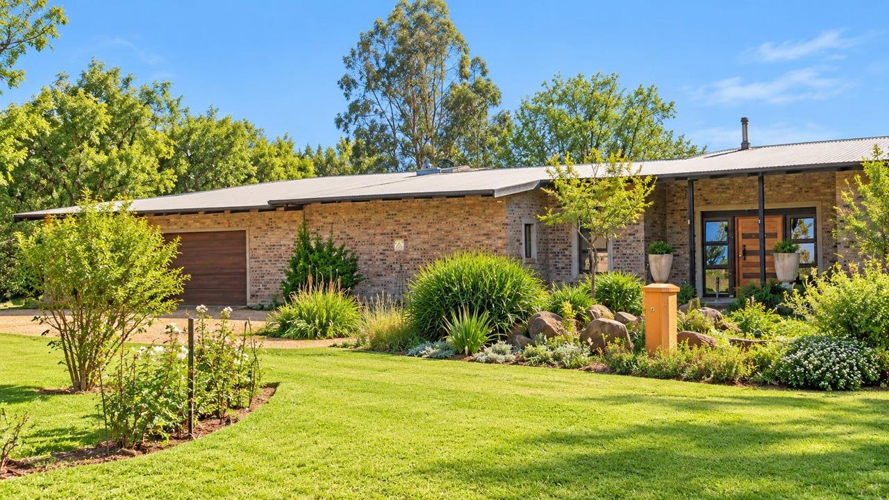 Listing number: P24-117765897, Image number: 1